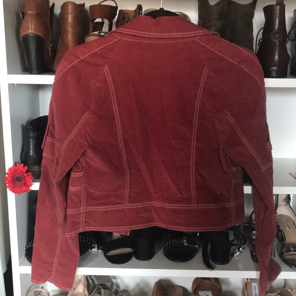 Red statement jacket - Picture 3 of 3